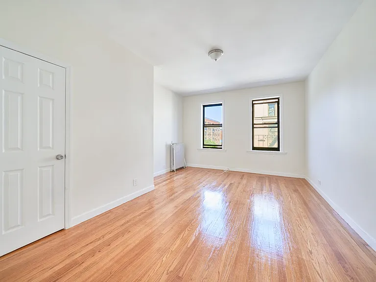 370 Fort Washington Ave #403 — Photo 4