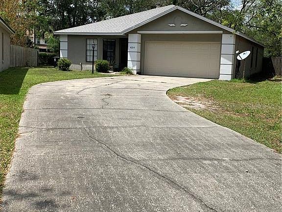 2nd image of 4214 Cloverleaf Pl