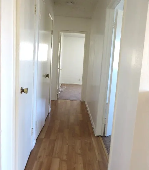 hallway to bedrooms
