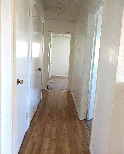 hallway to bedrooms