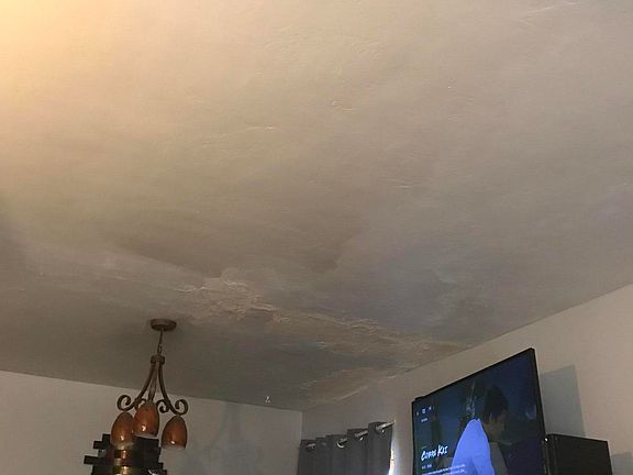 5th image of 815 E Ironwood Dr