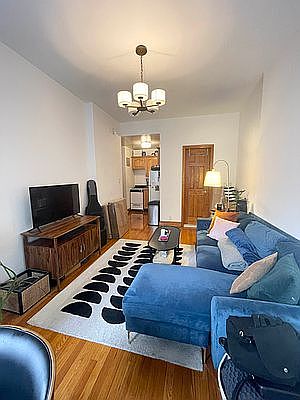 4th image of 138 W 70th St APT 4A