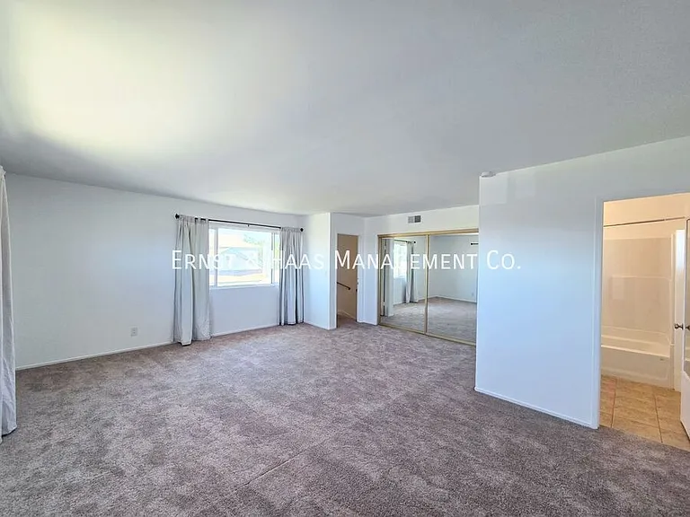 873 E Turmont St — Photo 33