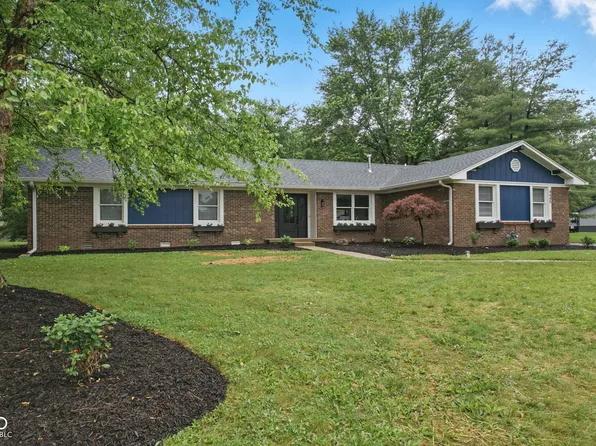 4645 W Quail Run Dr, New Palestine, IN 46163