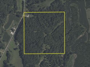 247 Spankey Rd, Eldred, IL 62027