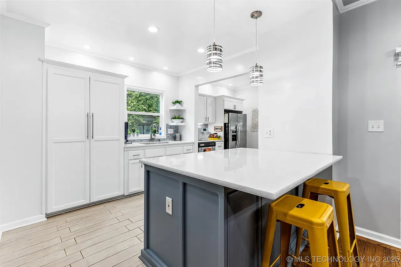 2 bed, 1.5 bath, 1600 sqft, $1,550 — Photo 4