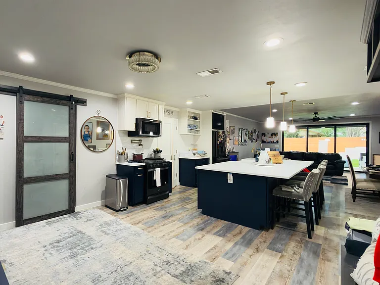 5713 Cedardale Dr — Photo 3