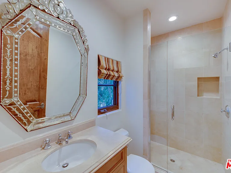 9530 Hidden Valley Rd — Photo 36