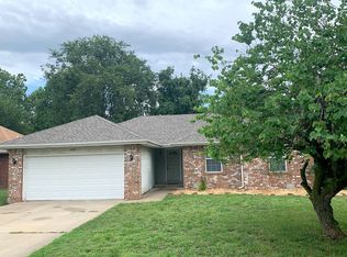 2205 W Rockwood St, Springfield, MO 65807