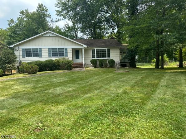 4 Sage Dr