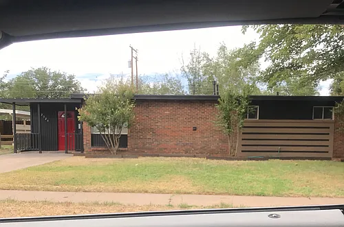 2524 63rd St Photo 1