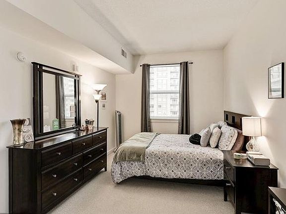 5th image of 880 N Pollard St #1000