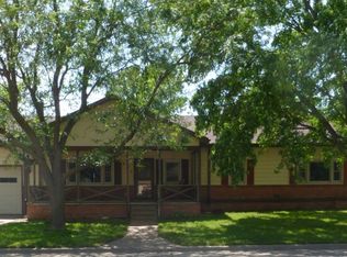 221 E 4th St, Hoisington, KS 67544