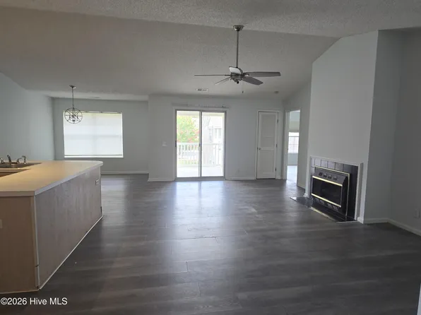 2926 Mulberry Ln Unit E, Greenville, NC 27858