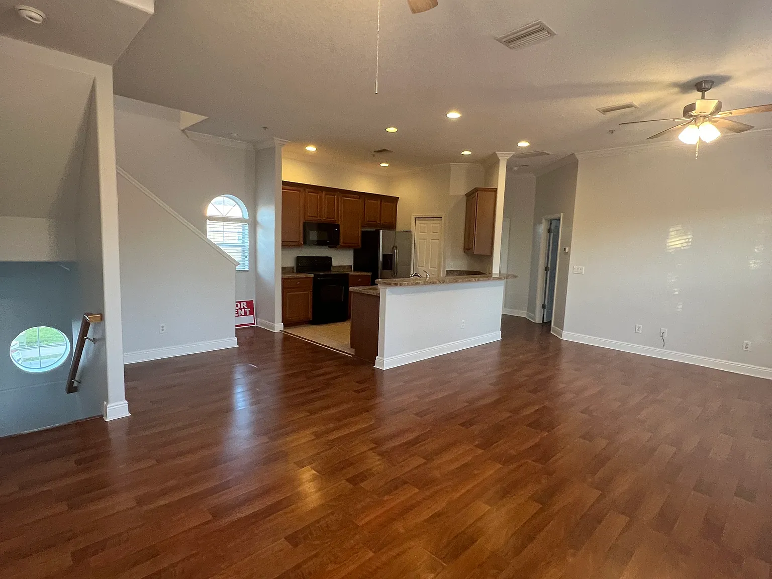 475 Bayou Village Dr — Photo 2