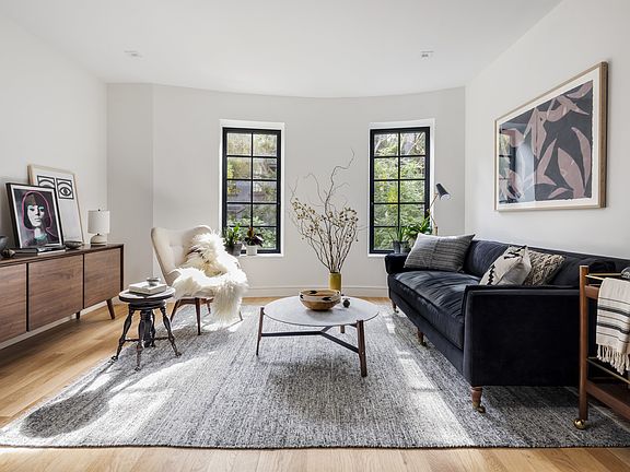 3rd image of 245 E 78th St #2C