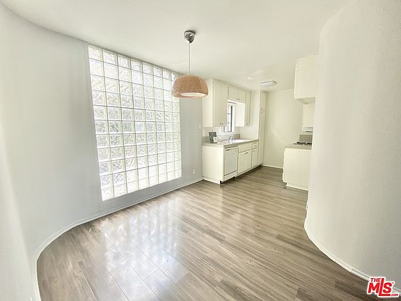 4th image of 5105 Inglewood Blvd APT 105