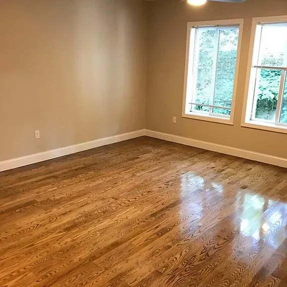 1522 Vfw Pkwy #201 — Photo 3