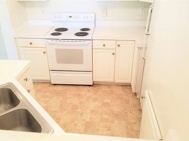 5208 Duke Ct — Photo 27