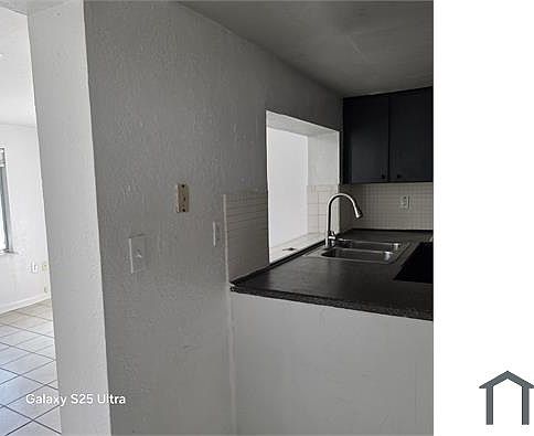 4th image of 3302 Bainbridge Dr
