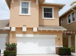 669 Pacific Grove Dr UNIT 2, West Palm Beach, FL 33401