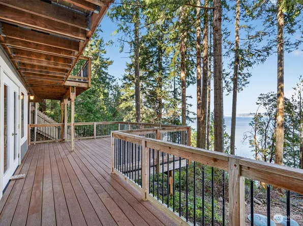 510 Johnson Road, Quilcene, WA 98376