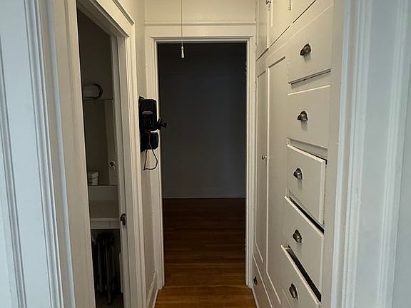 3rd image of 2235 NW Johnson St APT 202