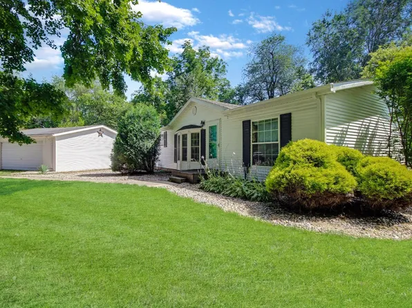56 Valparaiso Ct, Westville, IN 46391