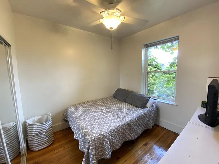 Cornelia Commons — Photo 18