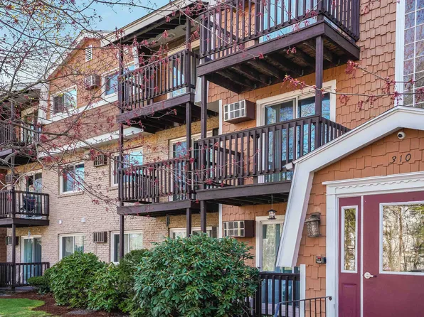 310 Brook Village Road #24, Nashua, NH 03062