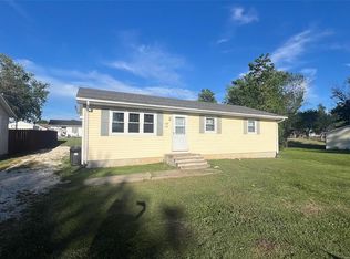 319 S Main Cross St, Bowling Green, MO 63334