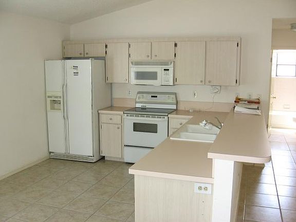 3rd image of 1332 Ohio Ave