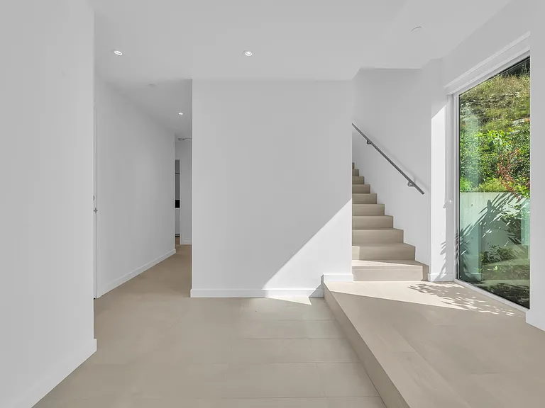 3317 Chippendale Rd — Photo 24