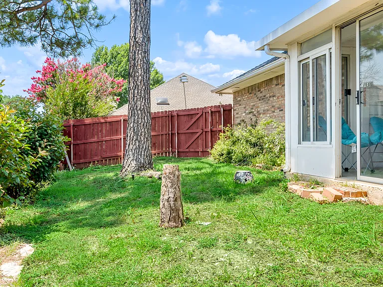 2200 Reading Rd — Photo 20