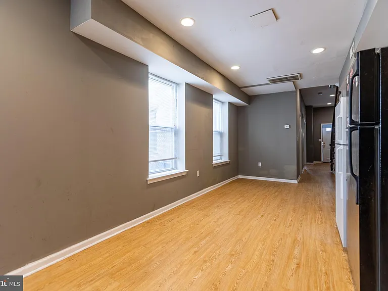 1706 N Willington St — Photo 12