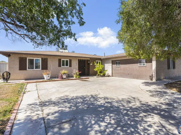 1729 Smoketree Dr, El Centro, CA 92243