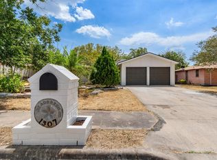 1307 Meadgreen Dr, Austin, TX 78758