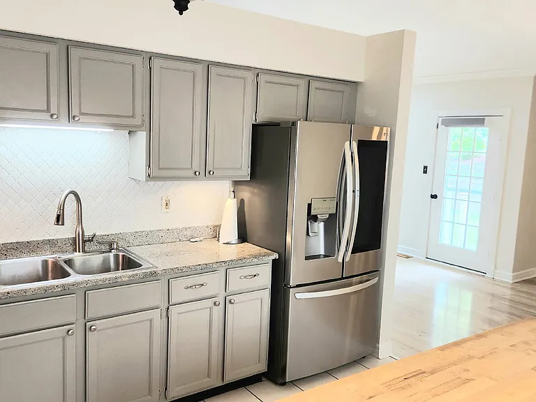 1146 Carrington Dr — Photo 9