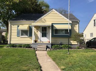 21919 Lange St, Saint Clair Shores, MI 48080
