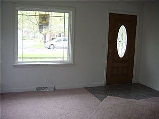 3rd image of 2714 Prial Ave