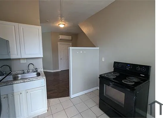 3615 Alberta St #1N — Photo 2
