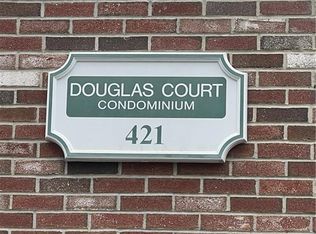 421 Hope St APT D, Stamford, CT 06906