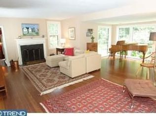 256 Farm Rd, Haverford, PA 19041