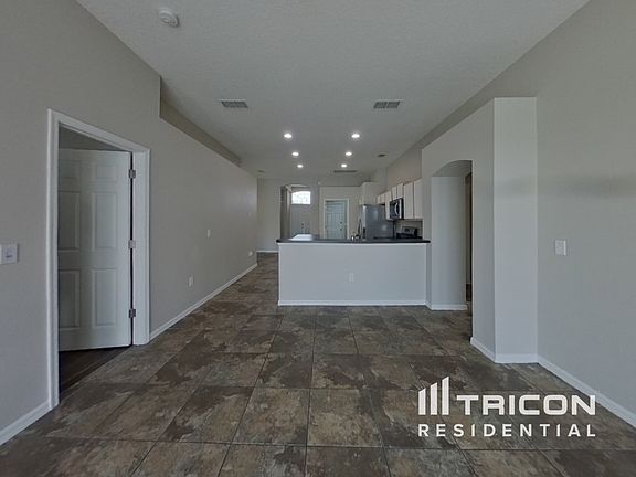3rd image of 2684 Willow Glen Cir