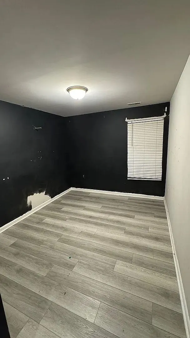 Room in 3 Bedroom Home at Joneshaven Dr — Photo 2