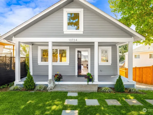 10734 Fremont Avenue N #A, Seattle, WA 98133