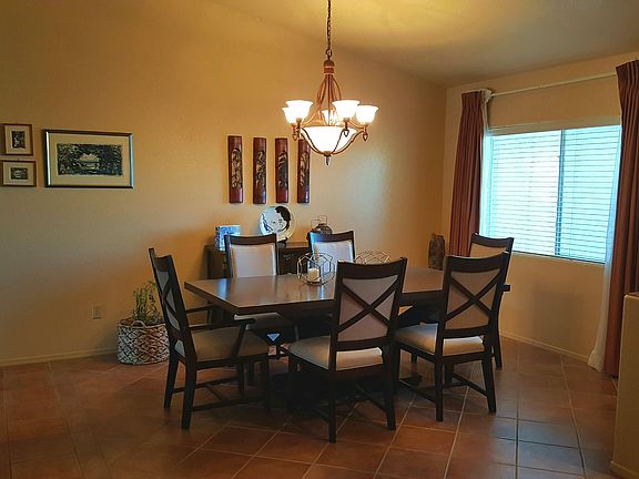 Dinning rm