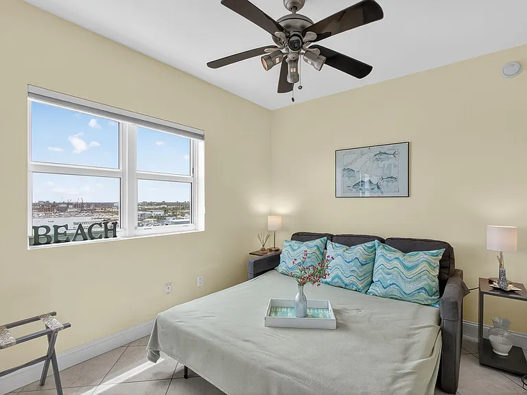 2640 Lake Shore Dr #1716 — Photo 42