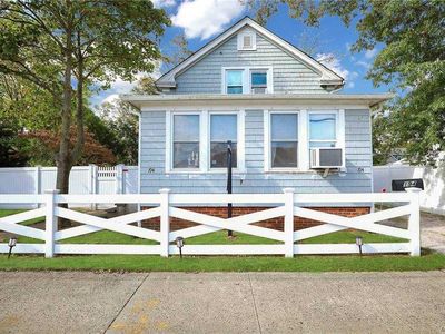 194 5th Ave, Bay Shore, NY, 11706