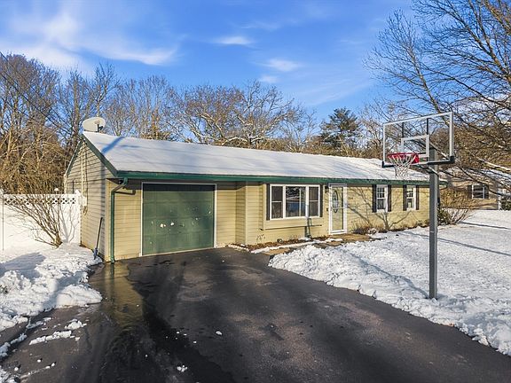 2nd image of 239 Powderhorn Dr